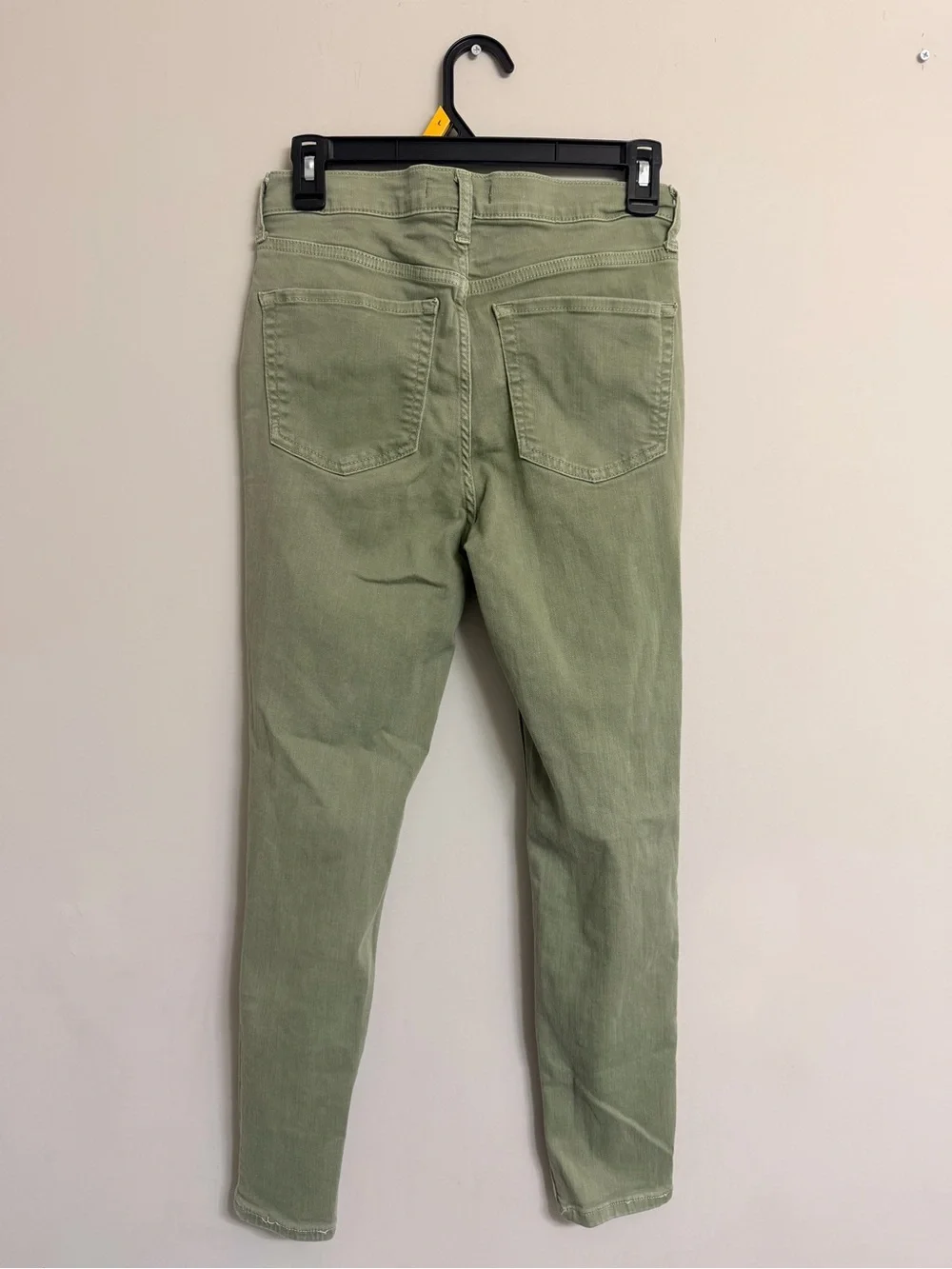 Free People FP Olive Green Distressed Skinny Jeans Women’s Size 28
